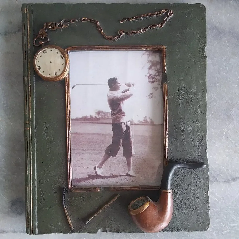 Book, Pipe and Pocket Watch Picture Frame, 3
